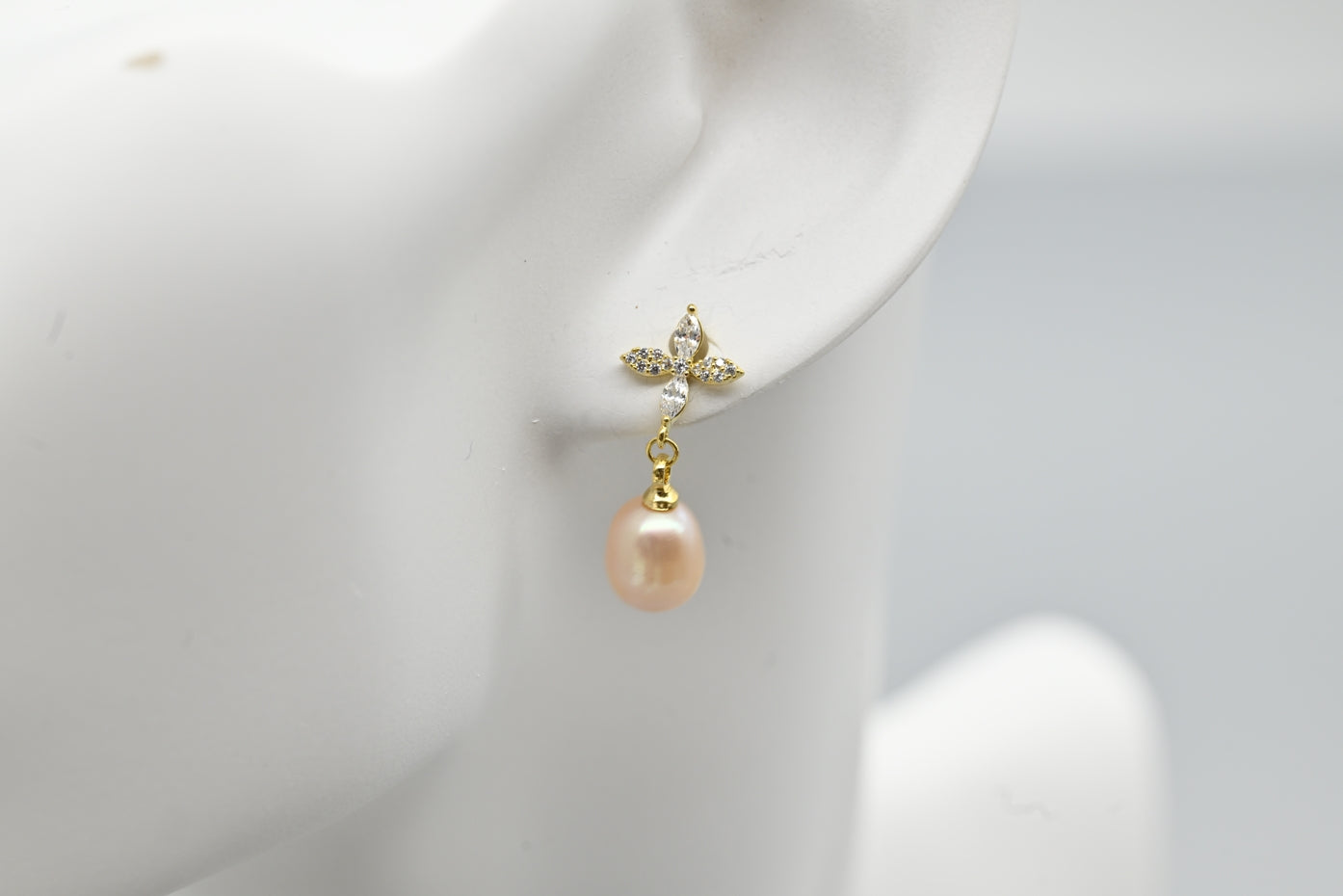 Sophisticated Gold-Plated Faux Pearl and Cubic Zirconia Drop Earrings