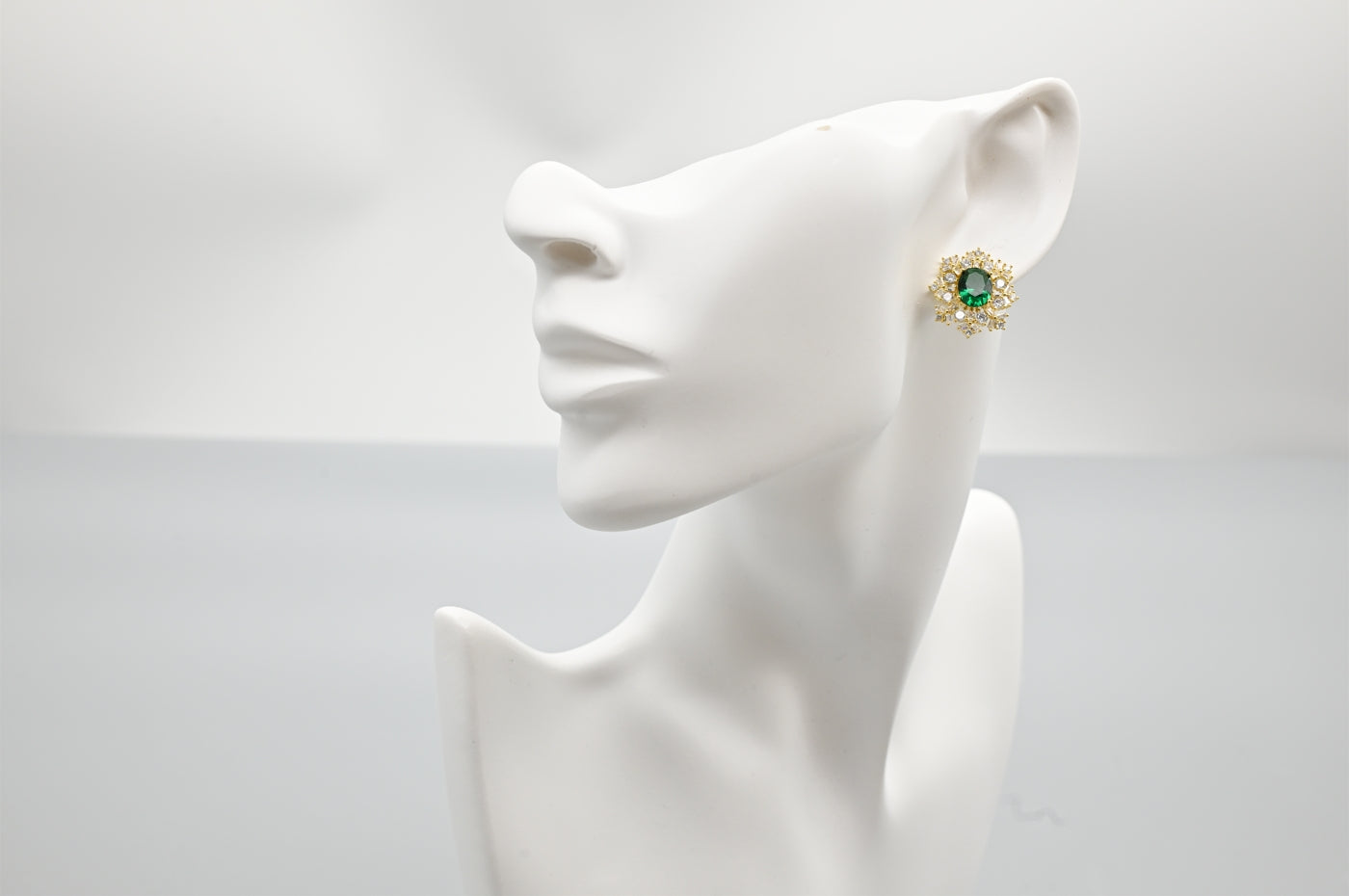 Exquisite Gold-Plated Green Crystal and Cubic Zirconia Stud Earrings
