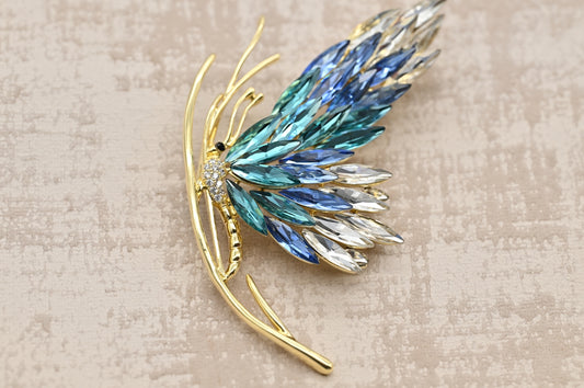Stunning Crystal Feather Brooch