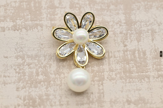 Daisy Elegance Brooch