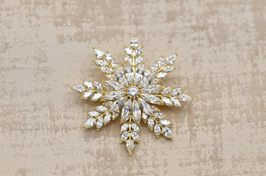 Exquisite Snowflake Crystal Brooch in Gold