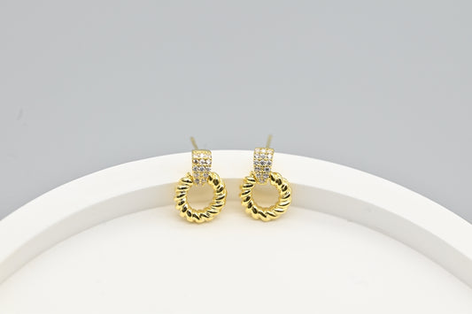 Chic Gold-Plated Twisted Hoop Earrings with Cubic Zirconia
