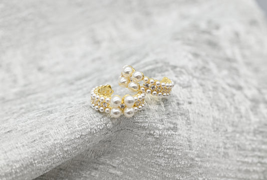 Chic Gold-Tone Pearl Cluster Earings