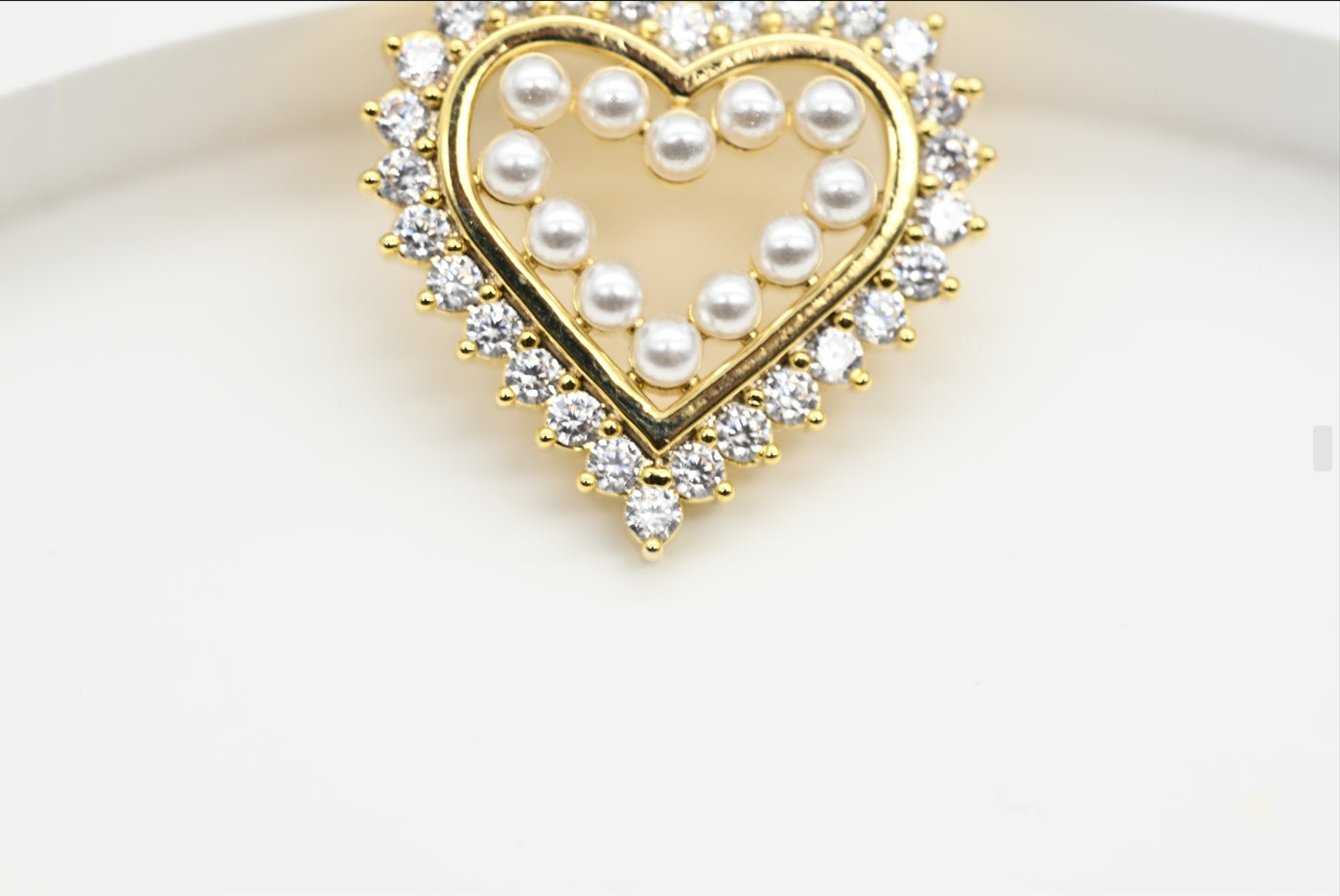 Romantic Gold-Tone Heart Earrings with Pearls and Crystals