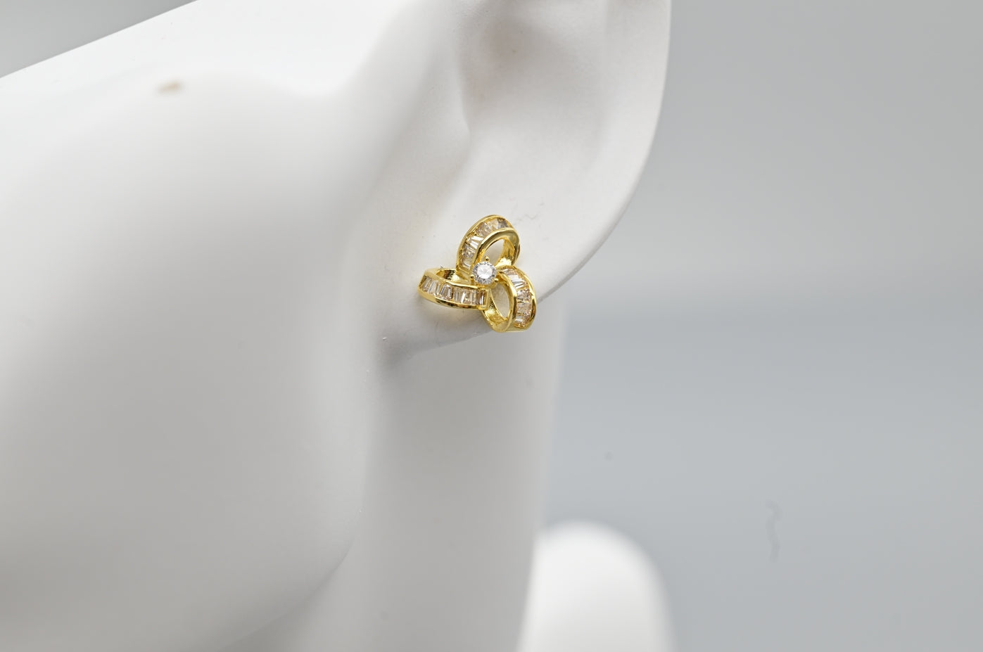 Elegant Gold-Plated Earrings with Sparkling Stones