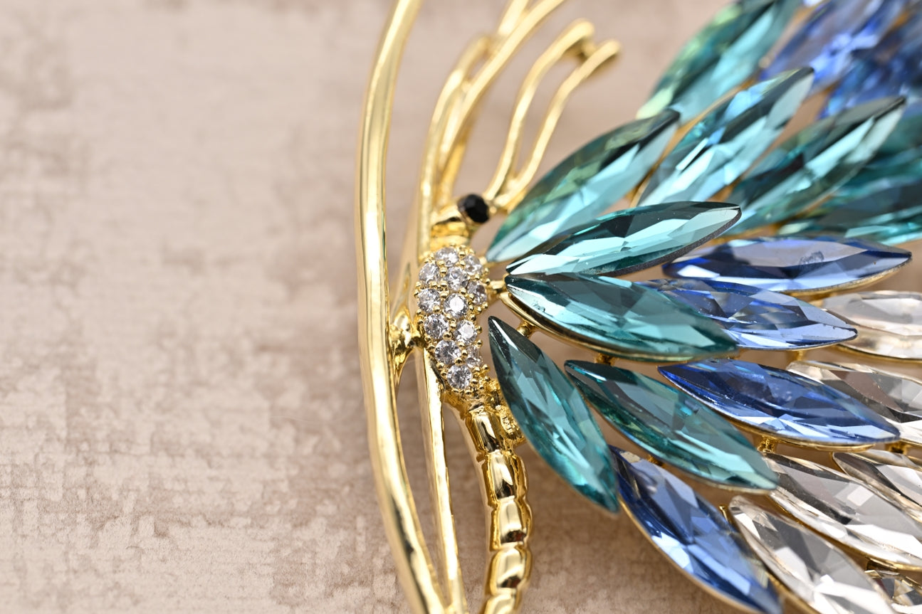 Stunning Crystal Feather Brooch