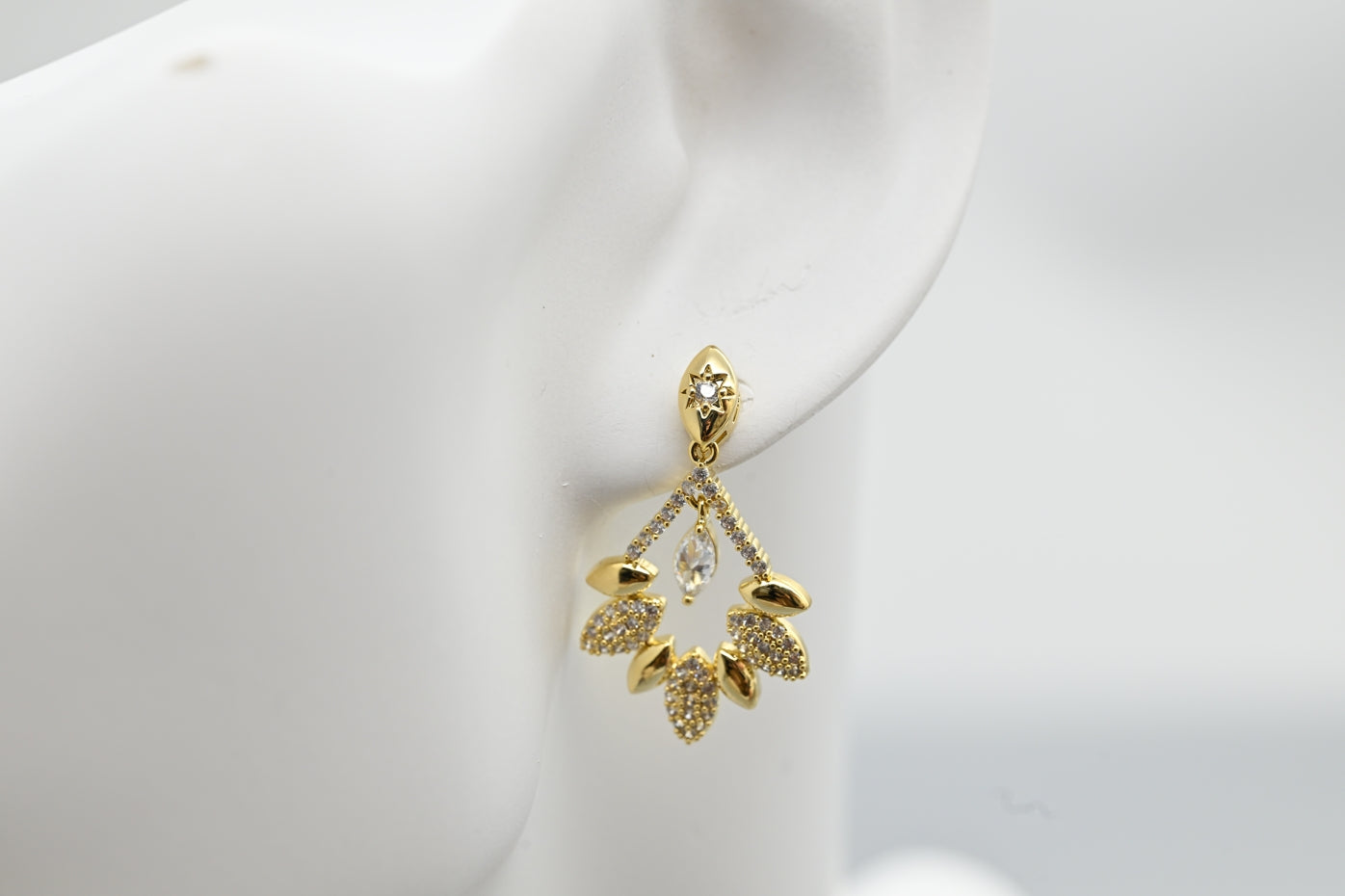 Stylish Gold-Plated Leaf Drop Earrings with Cubic Zirconia